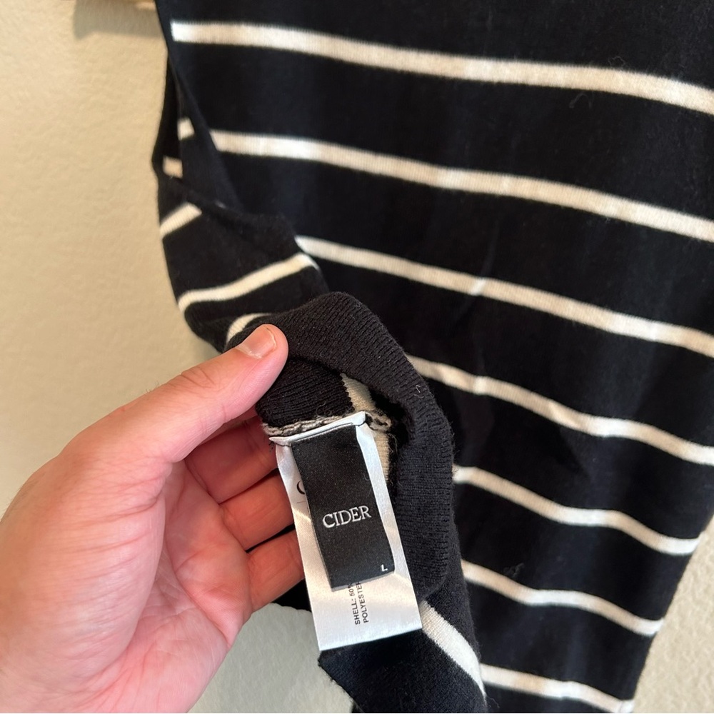Cider Black and White Striped Sleeveless Top Knit button up - Picture 3 of 3